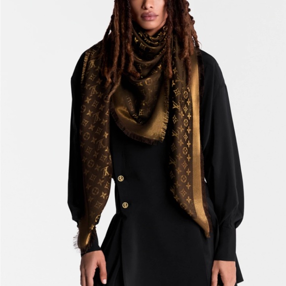 Authentic Louis Vuitton Monogram Shine Shawl - Picture 1 of 5